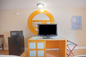 Liberty Garden Inn by OYO Kissimmee near Disney World