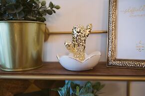 The Maple Boutique Suites