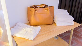 Agrado Guest House