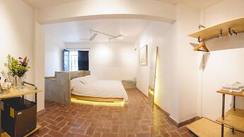 Agrado Guest House
