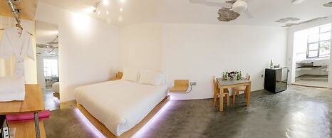 Agrado Guest House