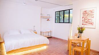 Agrado Guest House