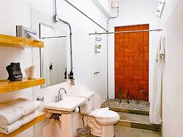 Agrado Guest House