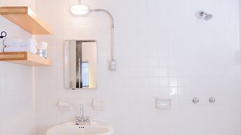Agrado Guest House