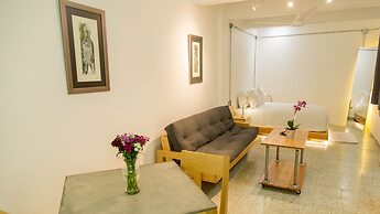Agrado Guest House