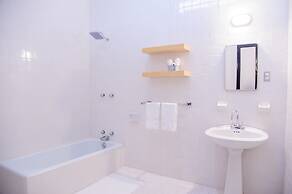 Agrado Guest House