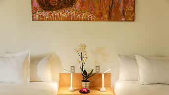 Agrado Guest House