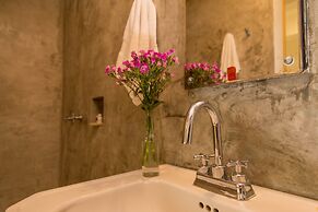 Agrado Guest House