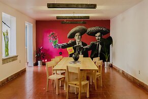 Agrado Guest House