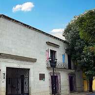 Agrado Guest House