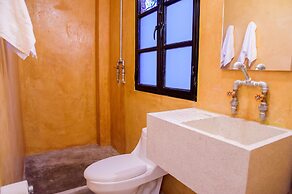 Agrado Guest House