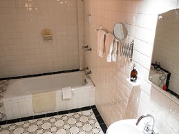 Agrado Guest House
