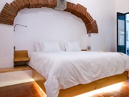 Agrado Guest House
