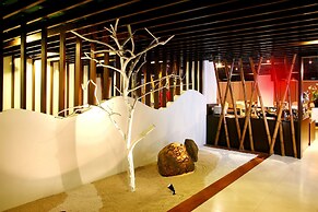 Yuma Hot Spring Hotel