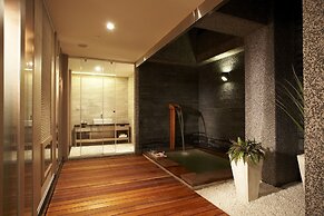 Yuma Hot Spring Hotel