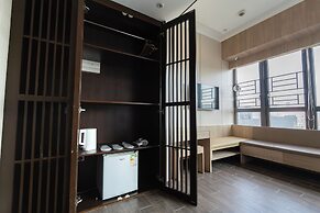 B Hotel