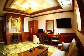 Metropol Tourist Hotel