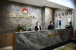 Metropol Tourist Hotel