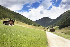 Tratterhof Mountain Sky Hotel