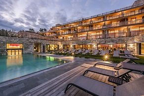 Tratterhof Mountain Sky Hotel