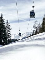Tratterhof Mountain Sky Hotel
