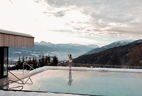 Tratterhof Mountain Sky Hotel