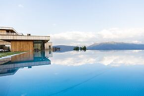 Tratterhof Mountain Sky Hotel