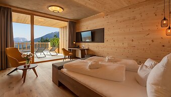 Tratterhof Mountain Sky Hotel