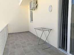 34 Holiday Suites St Paul's