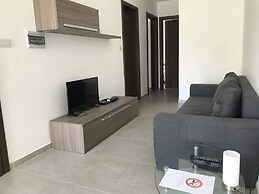 34 Holiday Suites St Paul's