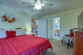 Rivendell Creekside  - 3 Bedrooms, 2 Baths, Sleeps 6 Cabin by RedAwnin
