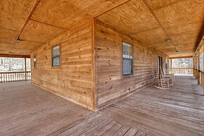 Into the Wild - 2 Bedrooms, 3 Baths, Sleeps 6 Home by RedAwning