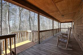 Into the Wild - 2 Bedrooms, 3 Baths, Sleeps 6 Home by RedAwning