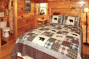 A Bit of Heaven - 2 Bedrooms, 2 Baths, Sleeps 8 Cabin by RedAwning