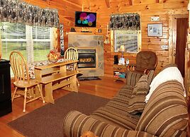 A Bit of Heaven - 2 Bedrooms, 2 Baths, Sleeps 8 Cabin by RedAwning