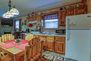 Wandering Creek - 2 Bedrooms, 1 Baths, Sleeps 6 Cabin by RedAwning