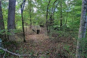 Sweet - 2 Bedrooms, 2 Baths, Sleeps 6 Cabin by RedAwning