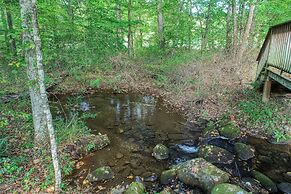 Sweet - 2 Bedrooms, 2 Baths, Sleeps 6 Cabin by RedAwning