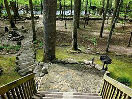 Elk Run On Cosby Creek - 2 Bedrooms, 2 Baths, Sleeps 7 Cabin by RedAwn