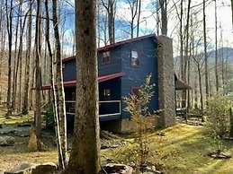 Elk Run On Cosby Creek - 2 Bedrooms, 2 Baths, Sleeps 7 Cabin by RedAwn
