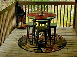 Elk Run On Cosby Creek - 2 Bedrooms, 2 Baths, Sleeps 7 Cabin by RedAwn