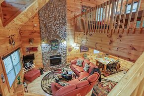 Elk Run On Cosby Creek - 2 Bedrooms, 2 Baths, Sleeps 7 Cabin by RedAwn