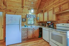 Creek Heaven - 2 Bedrooms, 2 Baths, Sleeps 6 Cabin by RedAwning