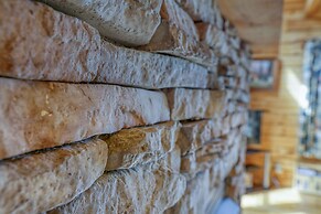 Mountain View - 2 Bedrooms, 2 Baths, Sleeps 6 Cabin by RedAwning