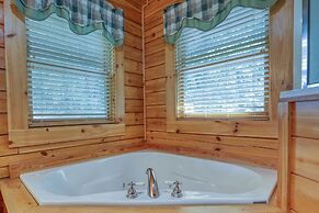 Mountain View - 2 Bedrooms, 2 Baths, Sleeps 6 Cabin by RedAwning