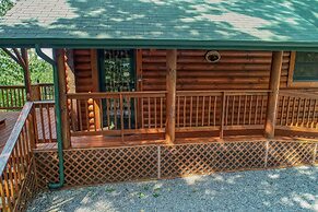 Mountain View - 2 Bedrooms, 2 Baths, Sleeps 6 Cabin by RedAwning