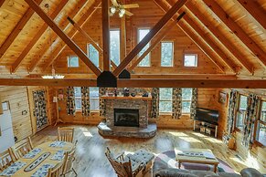 Mountain View - 2 Bedrooms, 2 Baths, Sleeps 6 Cabin by RedAwning