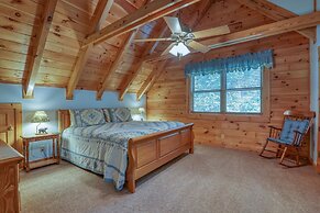 Mountain View - 2 Bedrooms, 2 Baths, Sleeps 6 Cabin by RedAwning