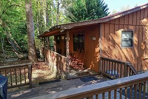 Whispering Creek - 2 Bedrooms, 1 Baths, Sleeps 6 Cabin by RedAwning