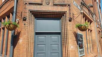 The Royal Hotel Crewe, A BRILLIANT Collection